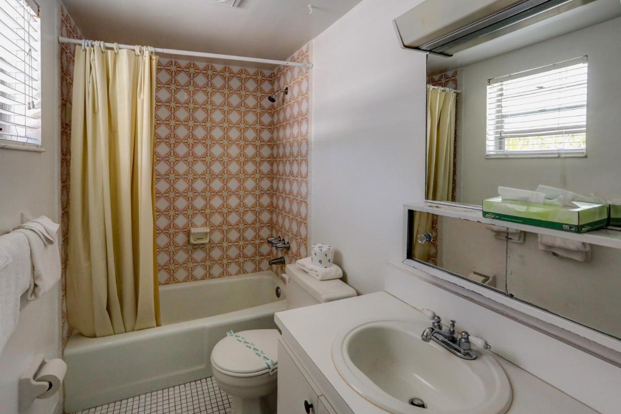 Richard'S Motel Studios Hollywood Extérieur photo